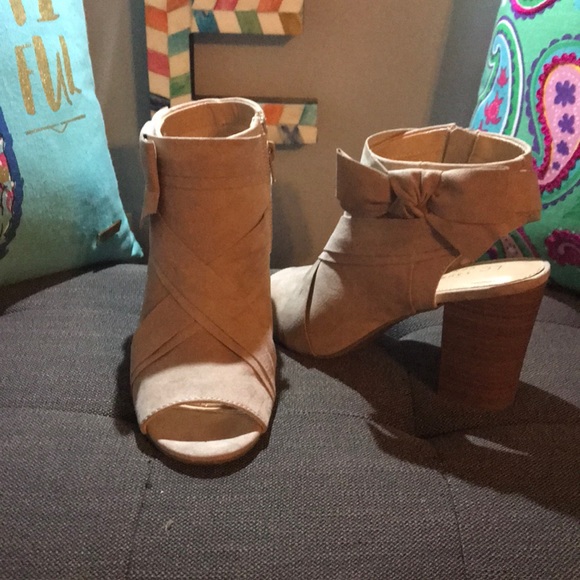 LC Lauren Conrad Shoes - Lauren Conrad Peep Toe Booties